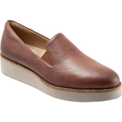 Softwalk Whistle Slip-On W - Brown