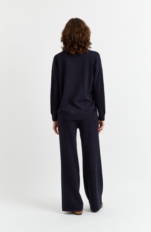 Shop Chinti & Parker Pure Cashmere Relaxed V-neck Sweater In Navy