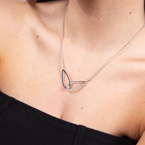 Lucy Quartermaine Large Linked Petal Pendant In Sterling Silver