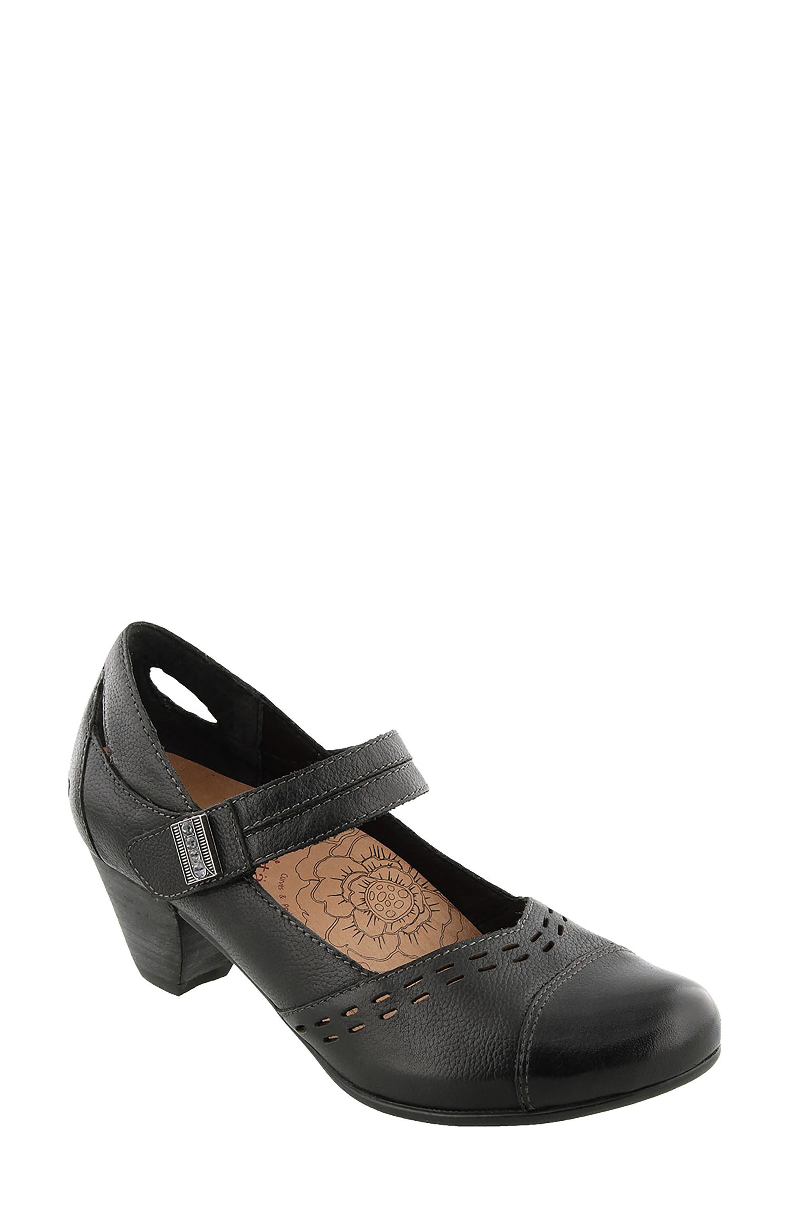 Taos Stunner Laser Cutout Mary Jane Pump
