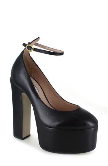 Zigi Nikole Ankle Strap Platform Pump In Black Leather