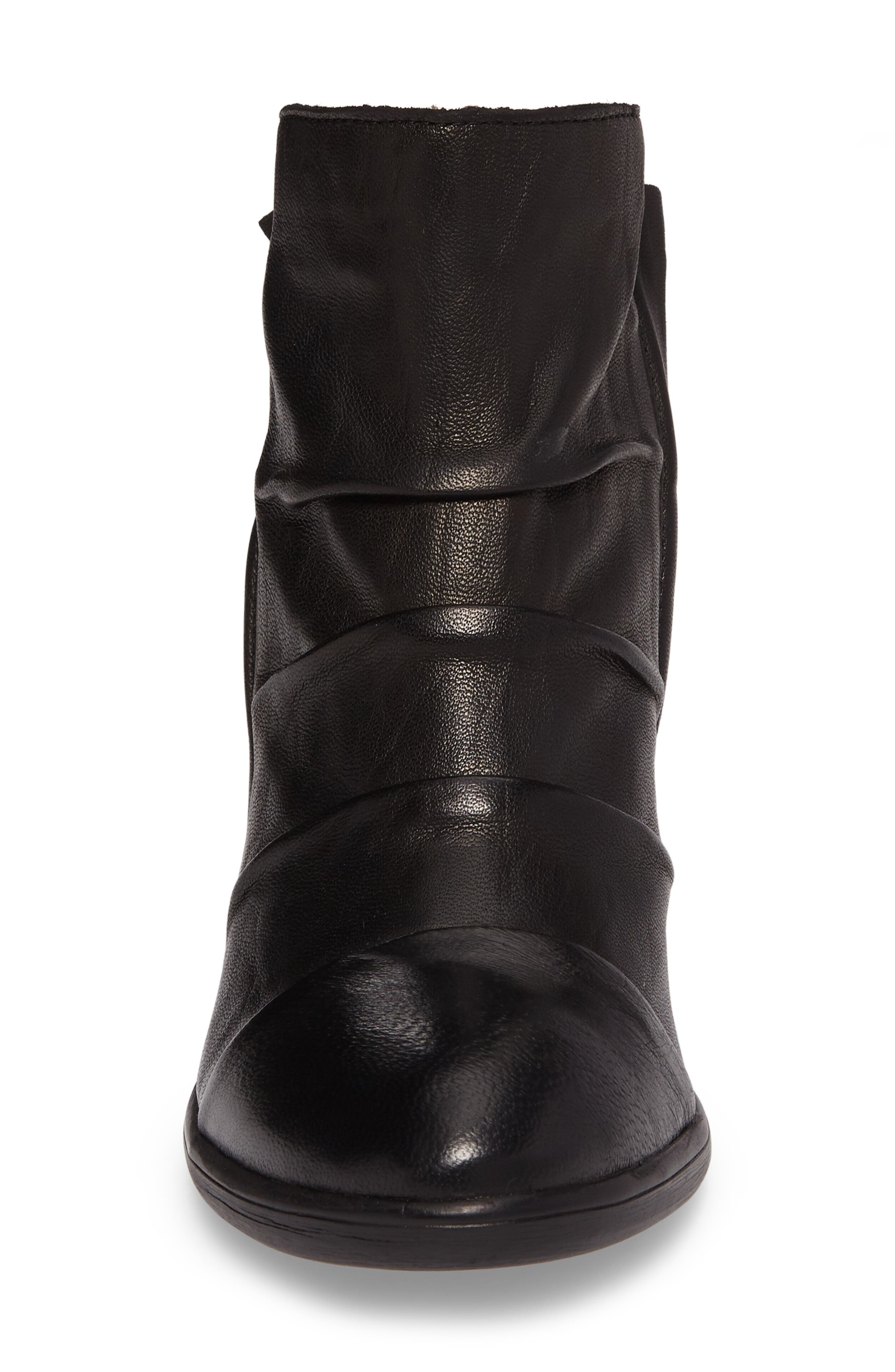 sofft gable bootie