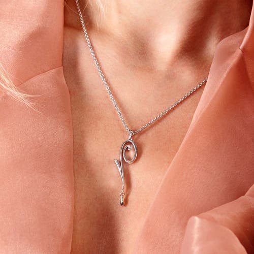 LUCY QUARTERMAINE LUCY QUARTERMAINE Q PENDANT WITH DROP 