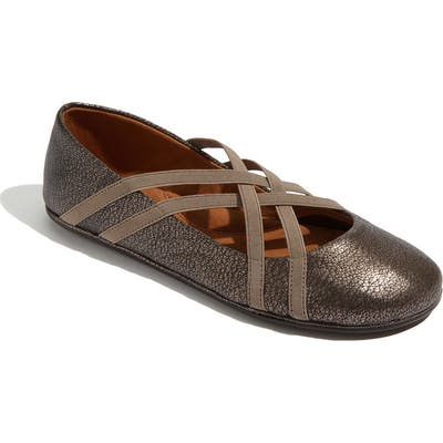 Gentle Souls By Kenneth Cole