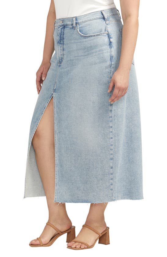 Shop Silver Jeans Co. Front Slit Denim Midi Skirt In Indigo