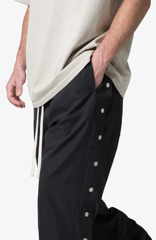 Mnml Oversize Side Snap Nylon Pants In Black