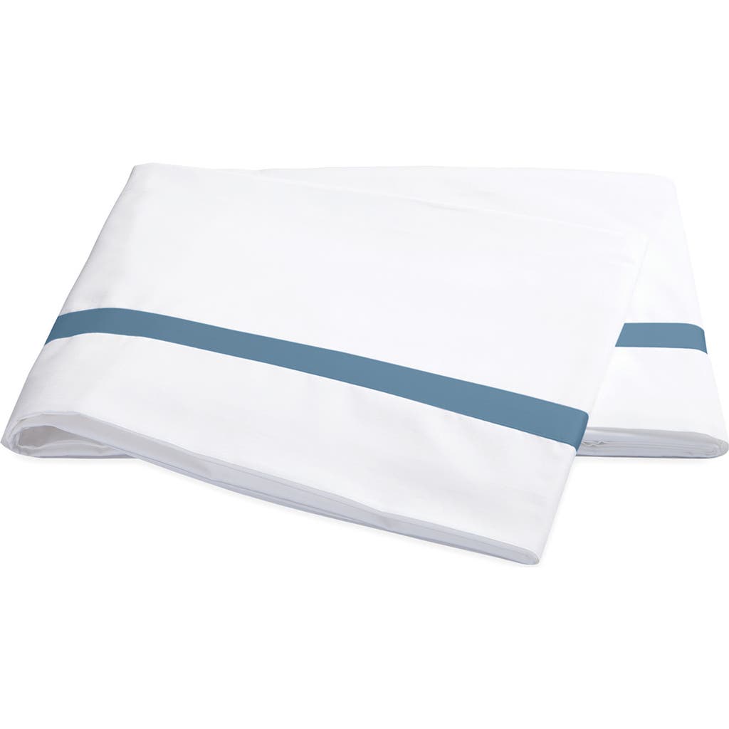 Matouk Lowell 600 Thread Count Flat Sheet In White/sea