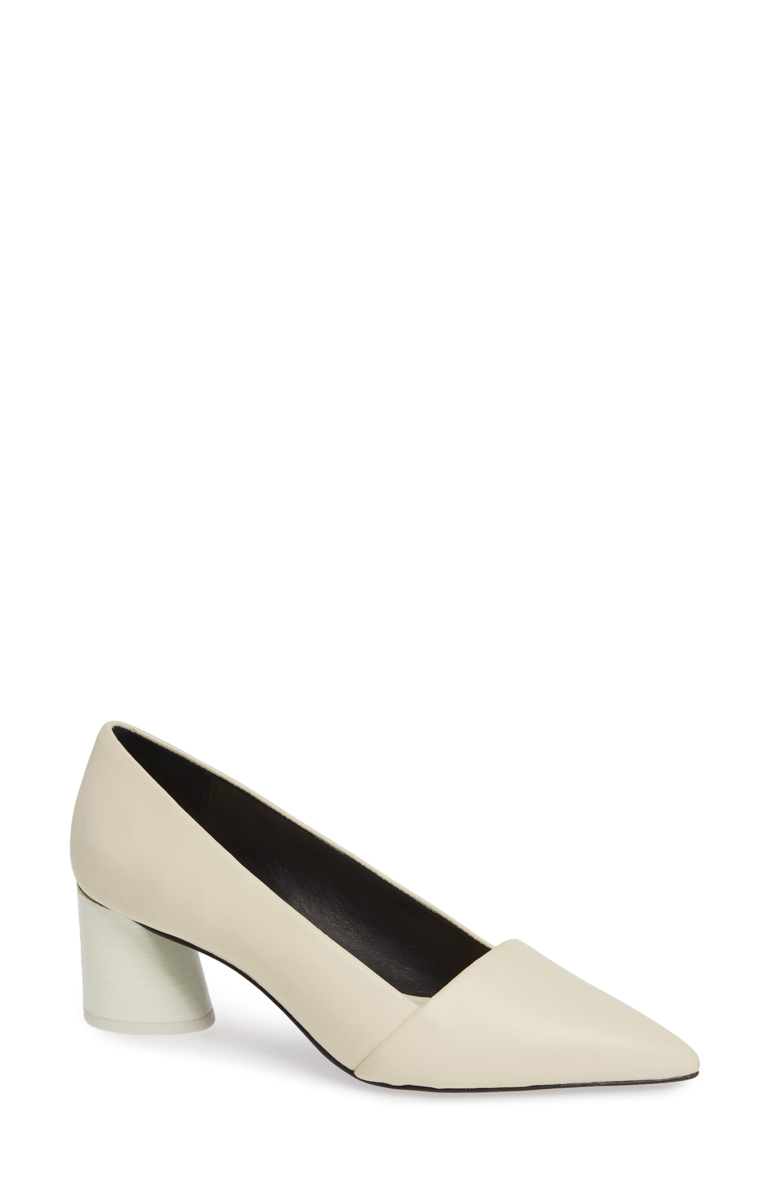 Mercedes Castillo Kioko Pump, White