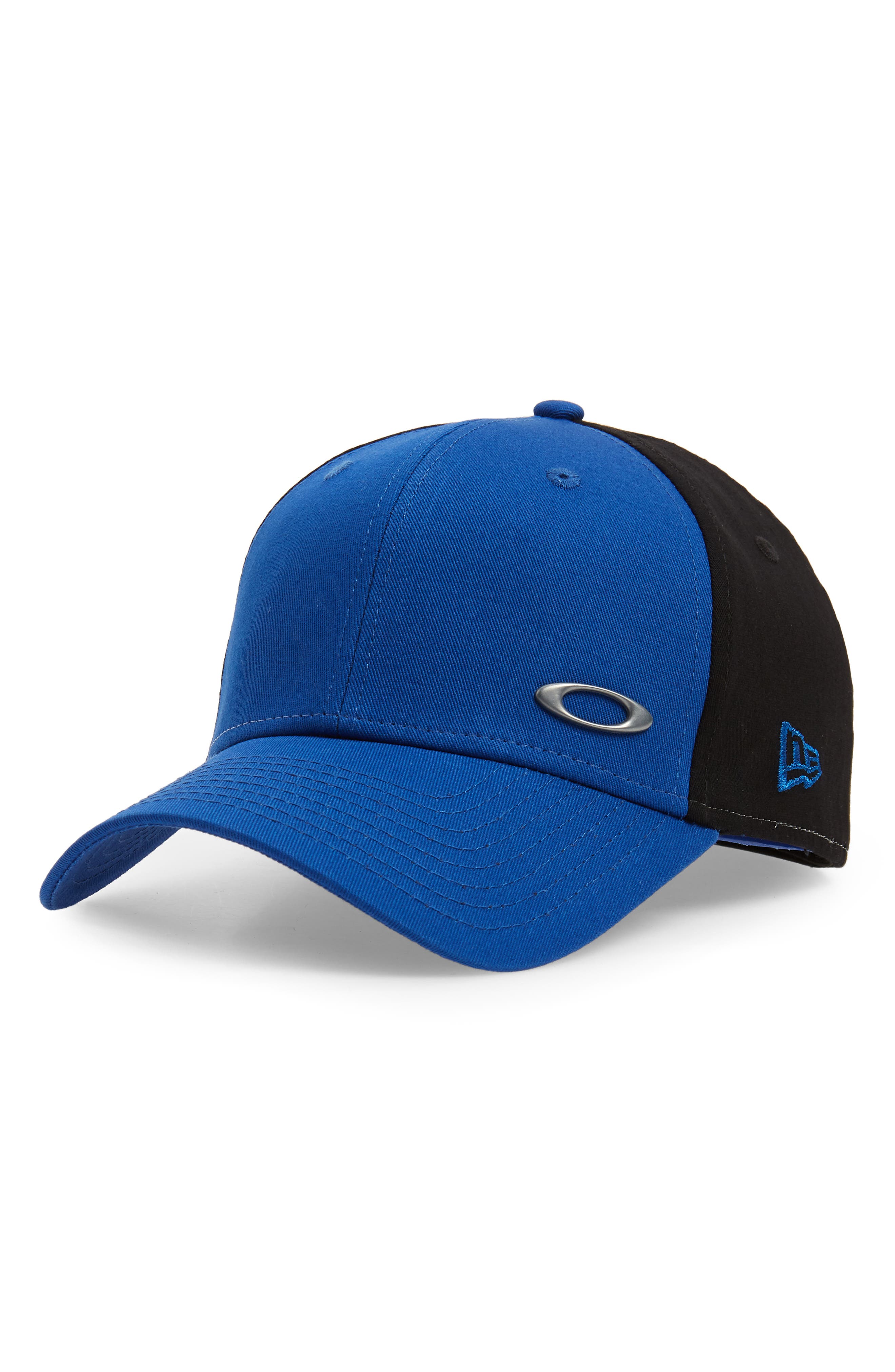 blue oakley hat