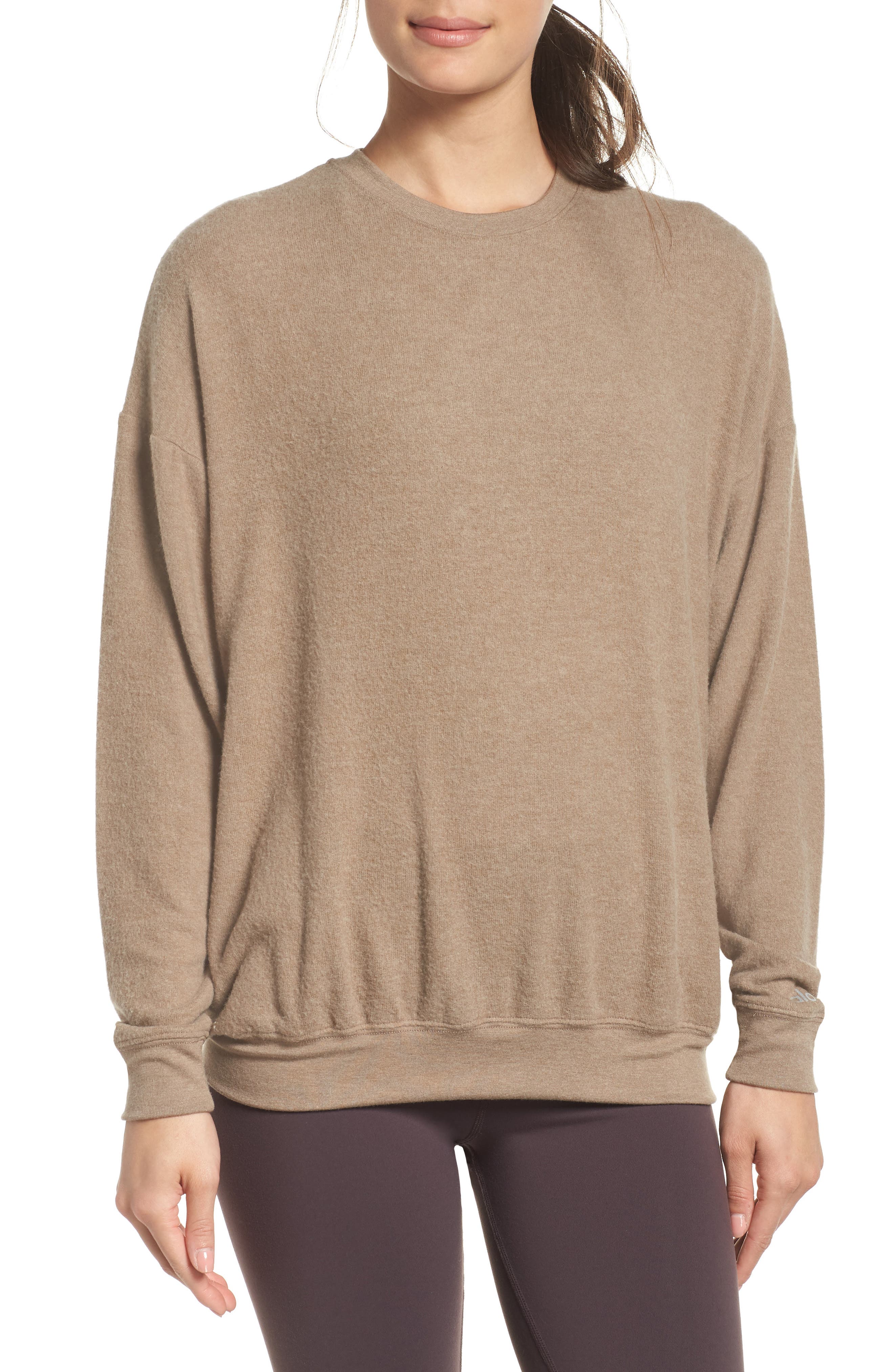 alo yoga soho pullover