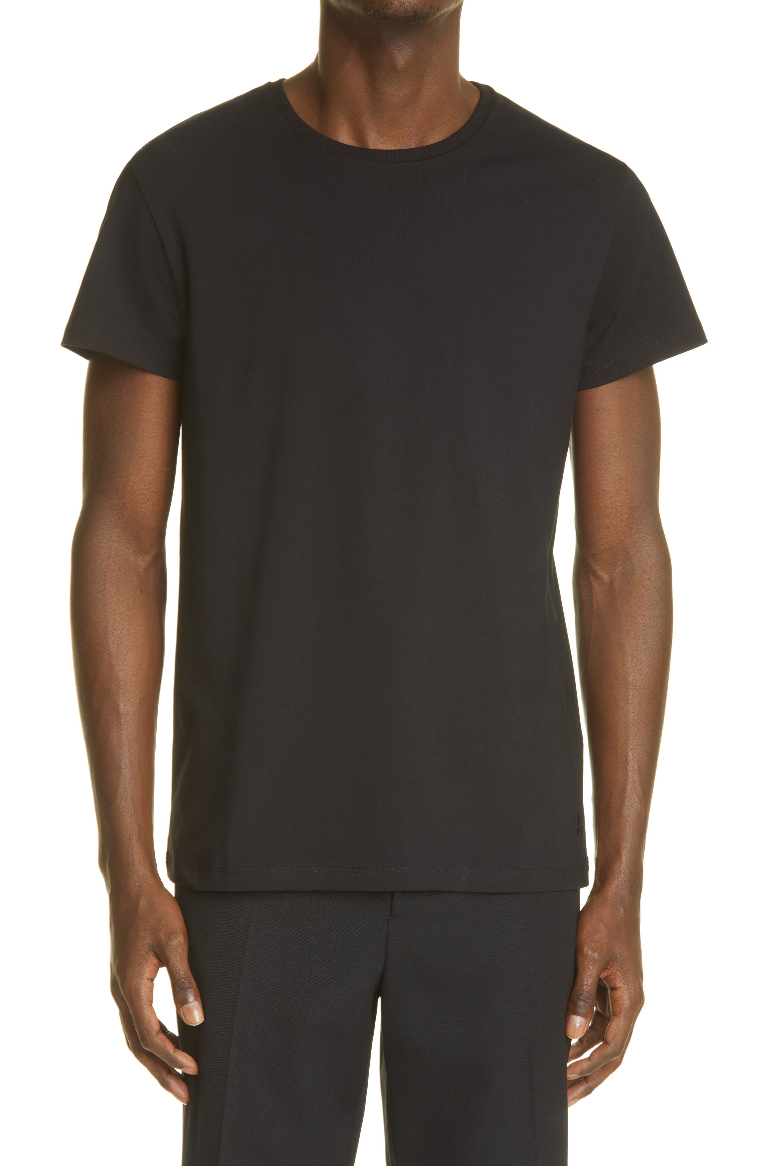 black round neck t shirt