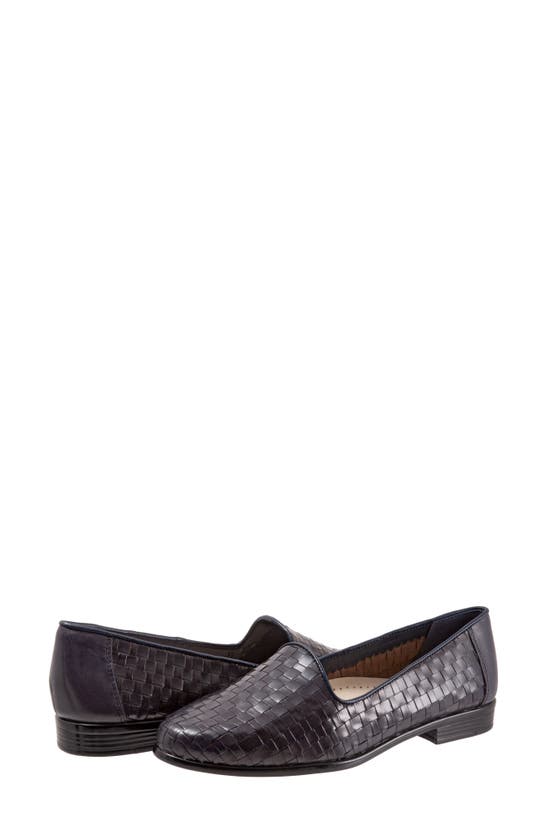 Shop Trotters Liz Slip-on Loafer In Navy Calfs