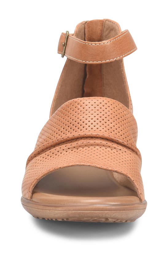 Comfortiva Newnan Ankle Strap Sandal In Luggage