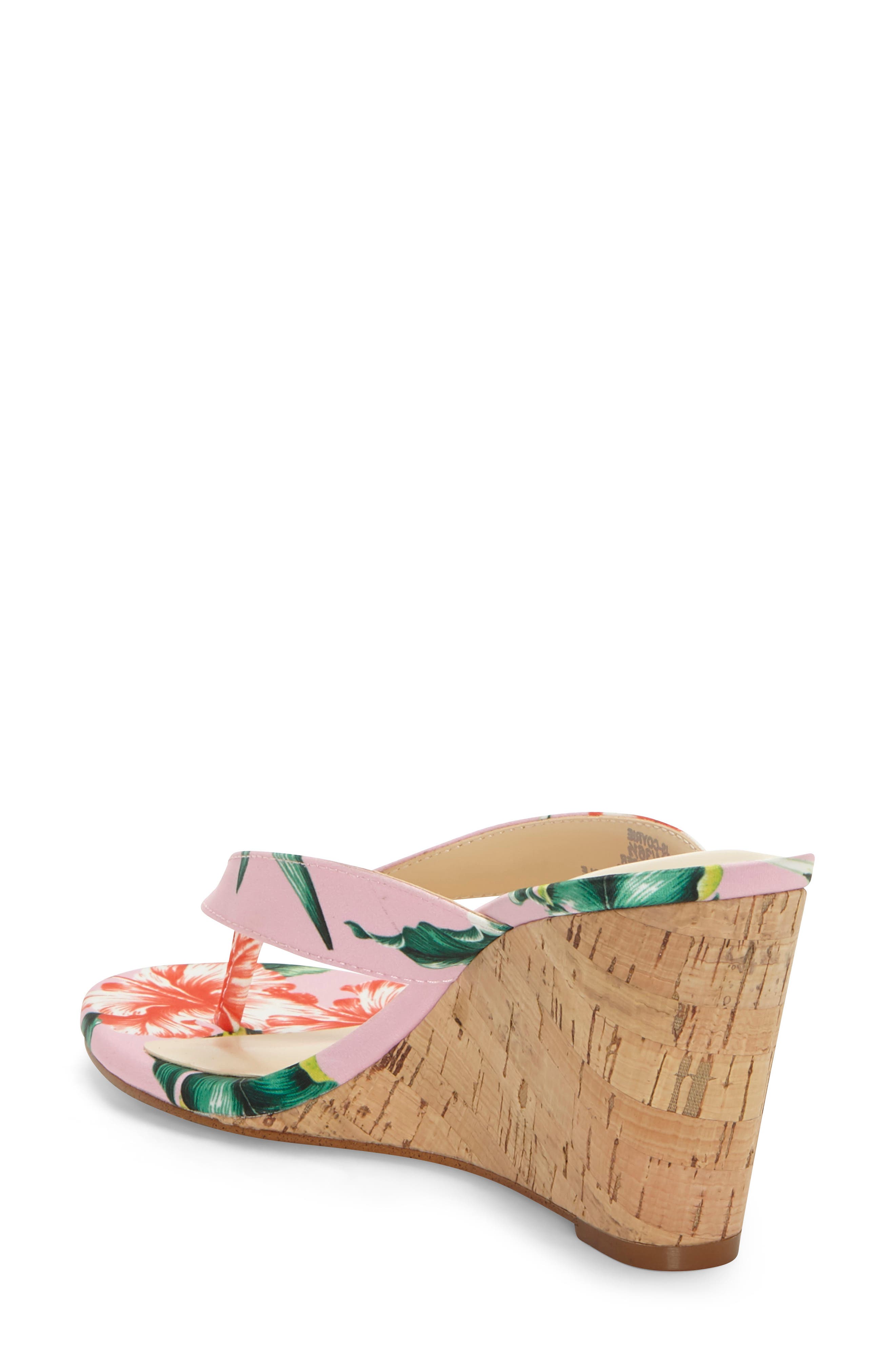 jessica simpson coyrie wedge