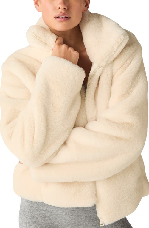 Beyond Yoga On The List Faux Fur Jacket In Fresh Snow