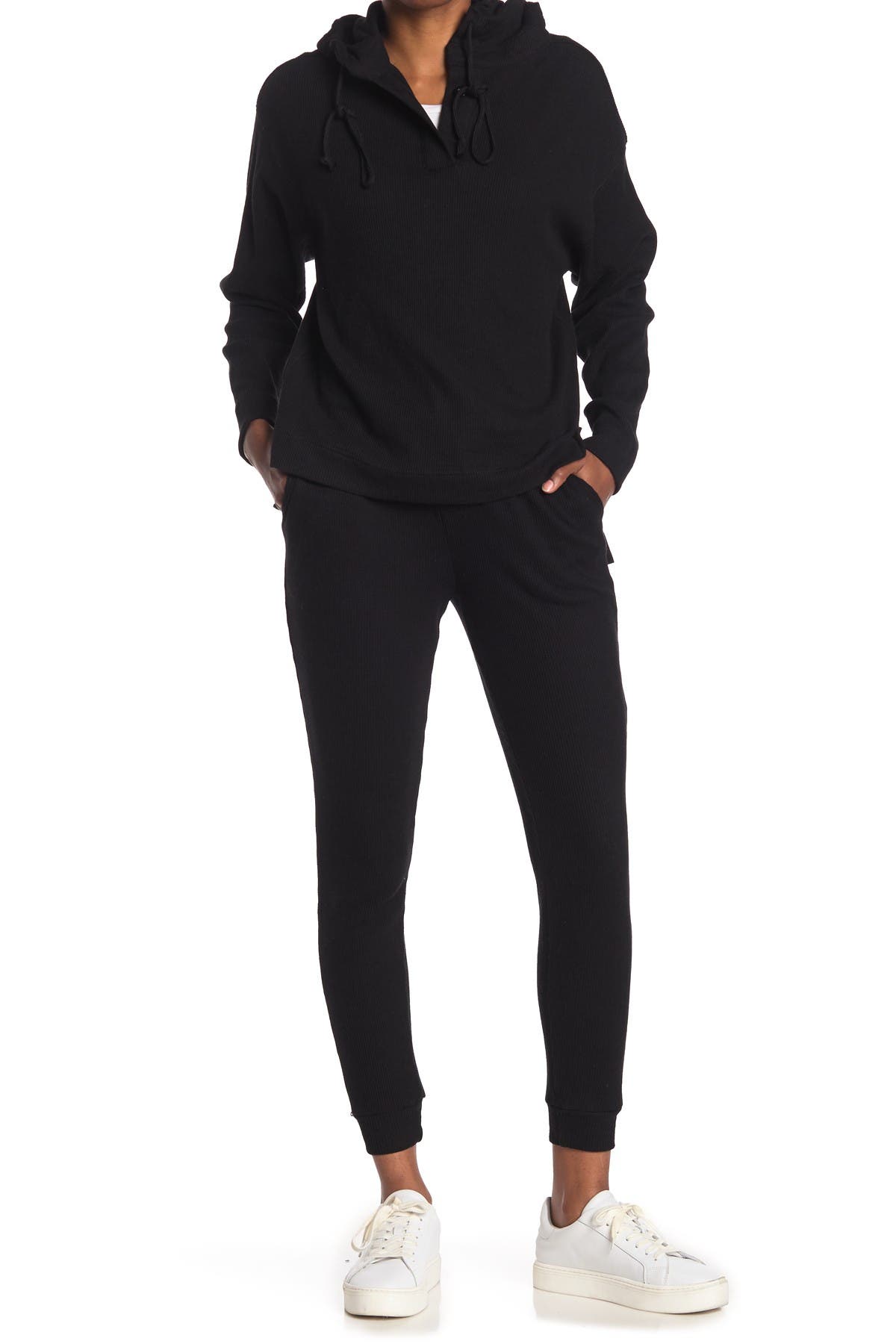 womens nike sweatpants clearance