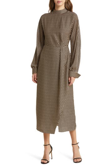 Zoe And Claire Squiggle Line Long Sleeve Mock Neck Midi Dress In Taupe/black