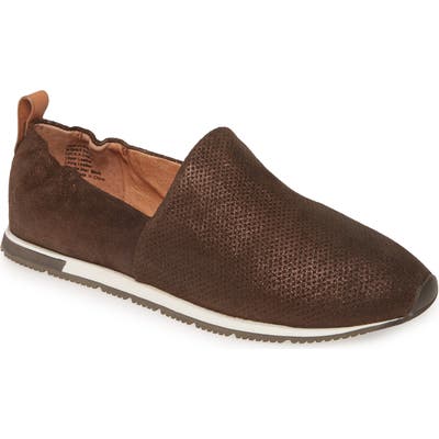 Gentle Souls By Kenneth Cole Luca Flat- Brown