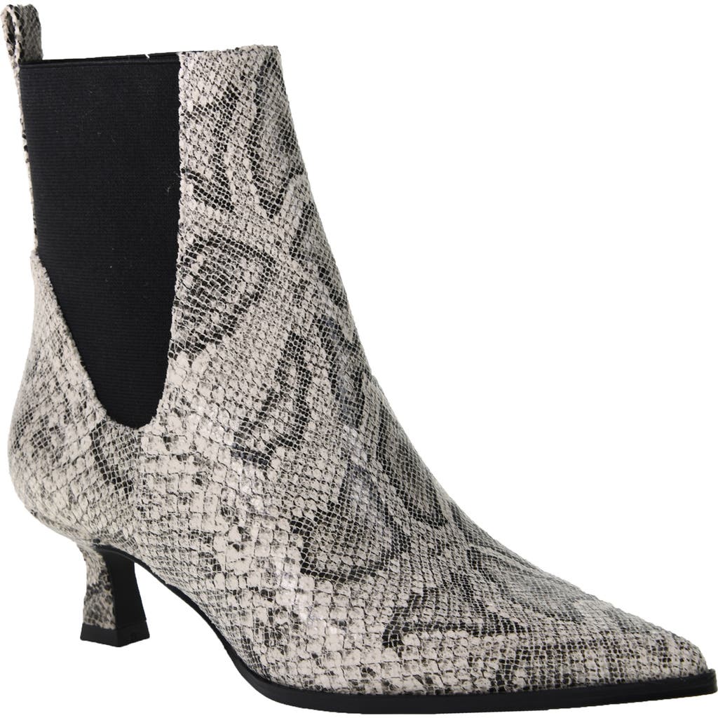 CHINESE LAUNDRY CHINESE LAUNDRY NOVVA POINTED TOE KITTEN HEEL CHELSEA BOOT