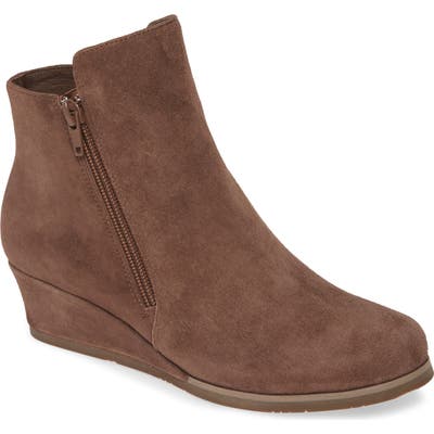 Chocolat Blu Kadee Wedge Bootie- Brown