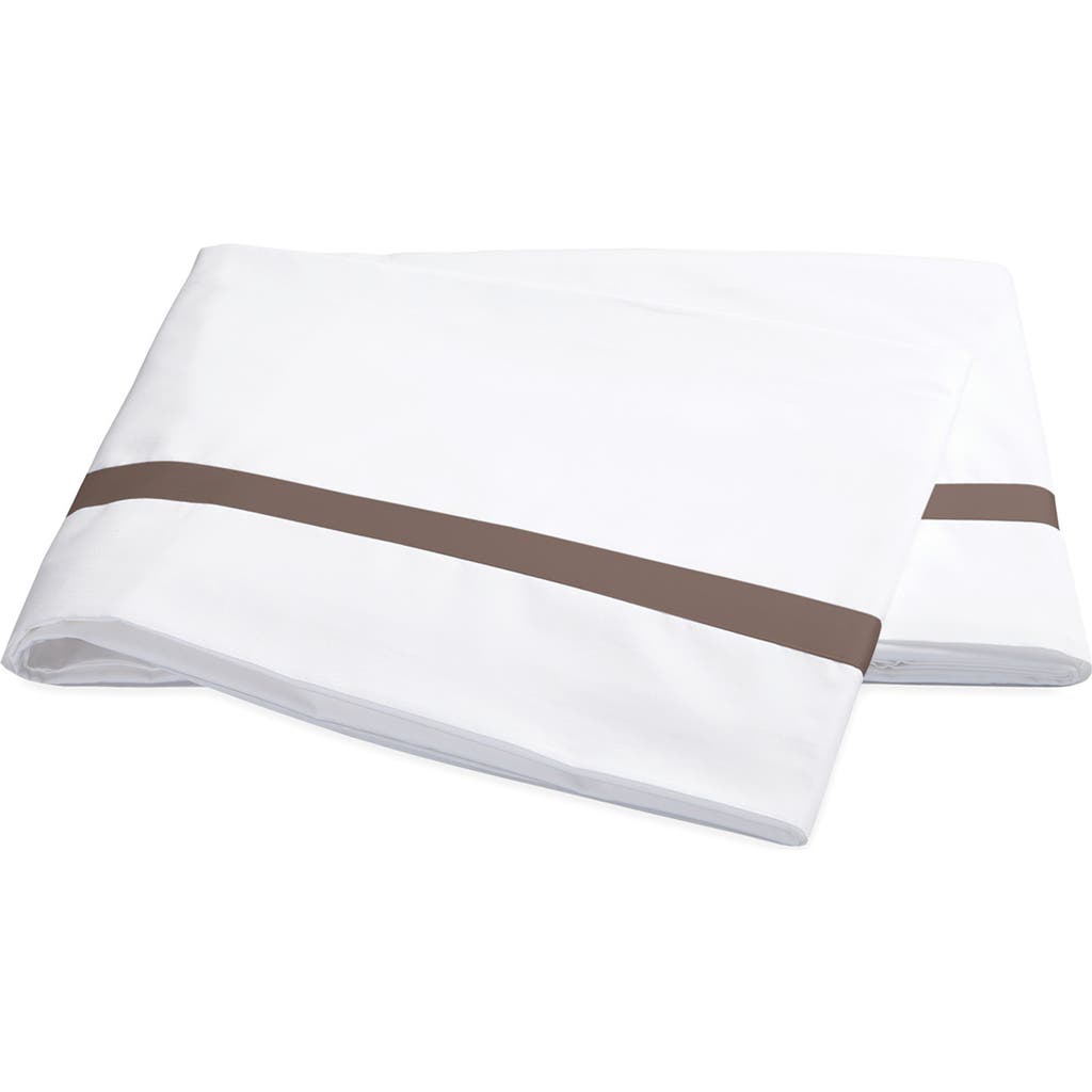 Matouk Lowell 600 Thread Count Flat Sheet In White/mocha