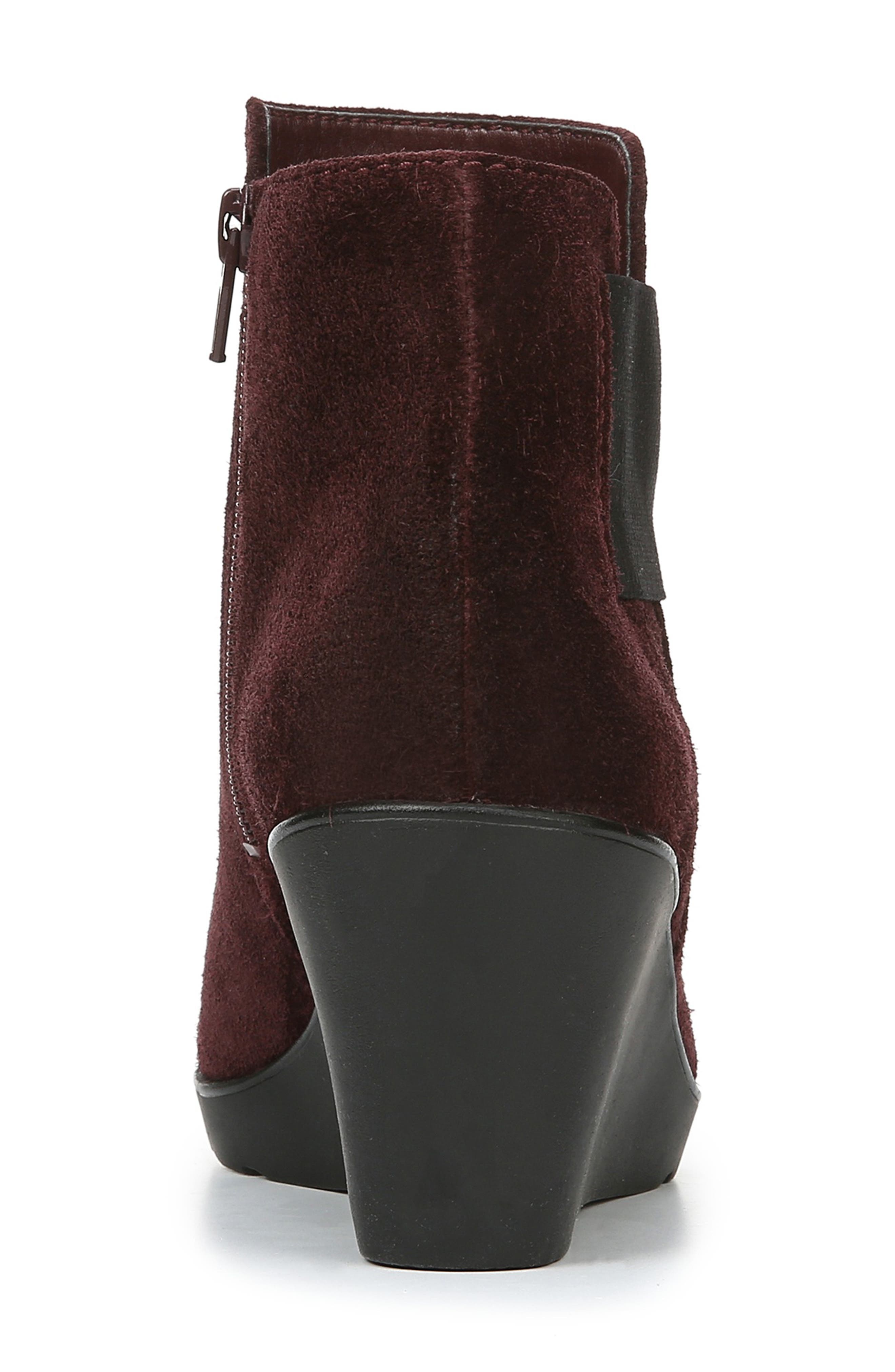 naturalizer laila leather wedge bootie