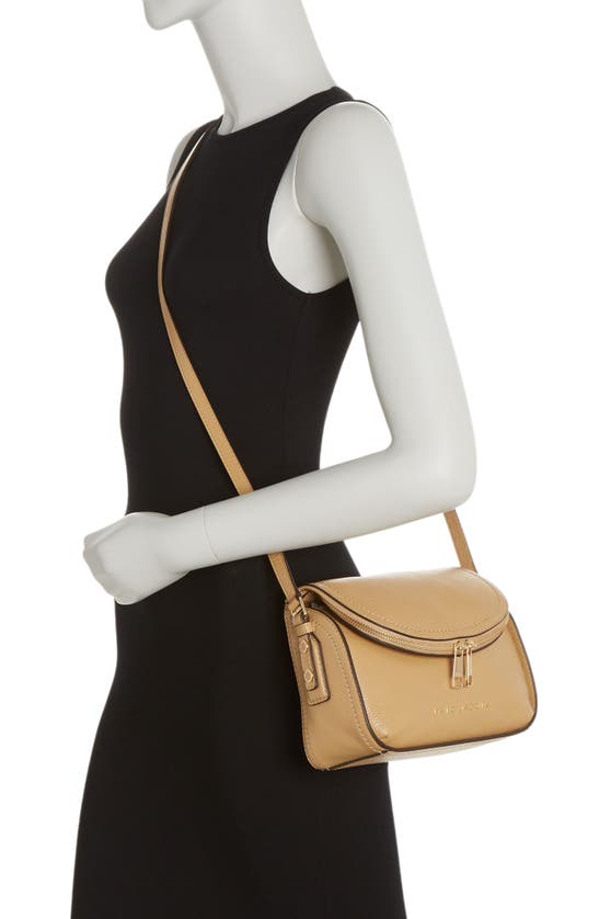 Marc Jacobs The Groove Leather Mini Messenger Bag In Iced Coffee