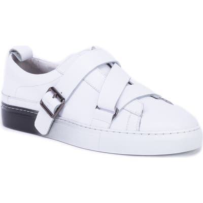 Badgley Mischka Braxton Sneaker- White