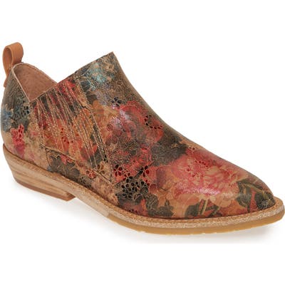 Gentle Souls By Kenneth Cole Neptune Bootie, Beige