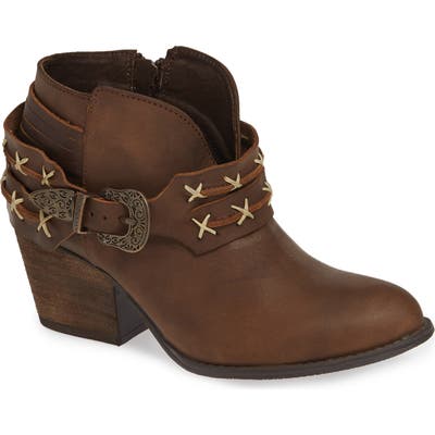 Very Volatile Vesey Bootie, Brown