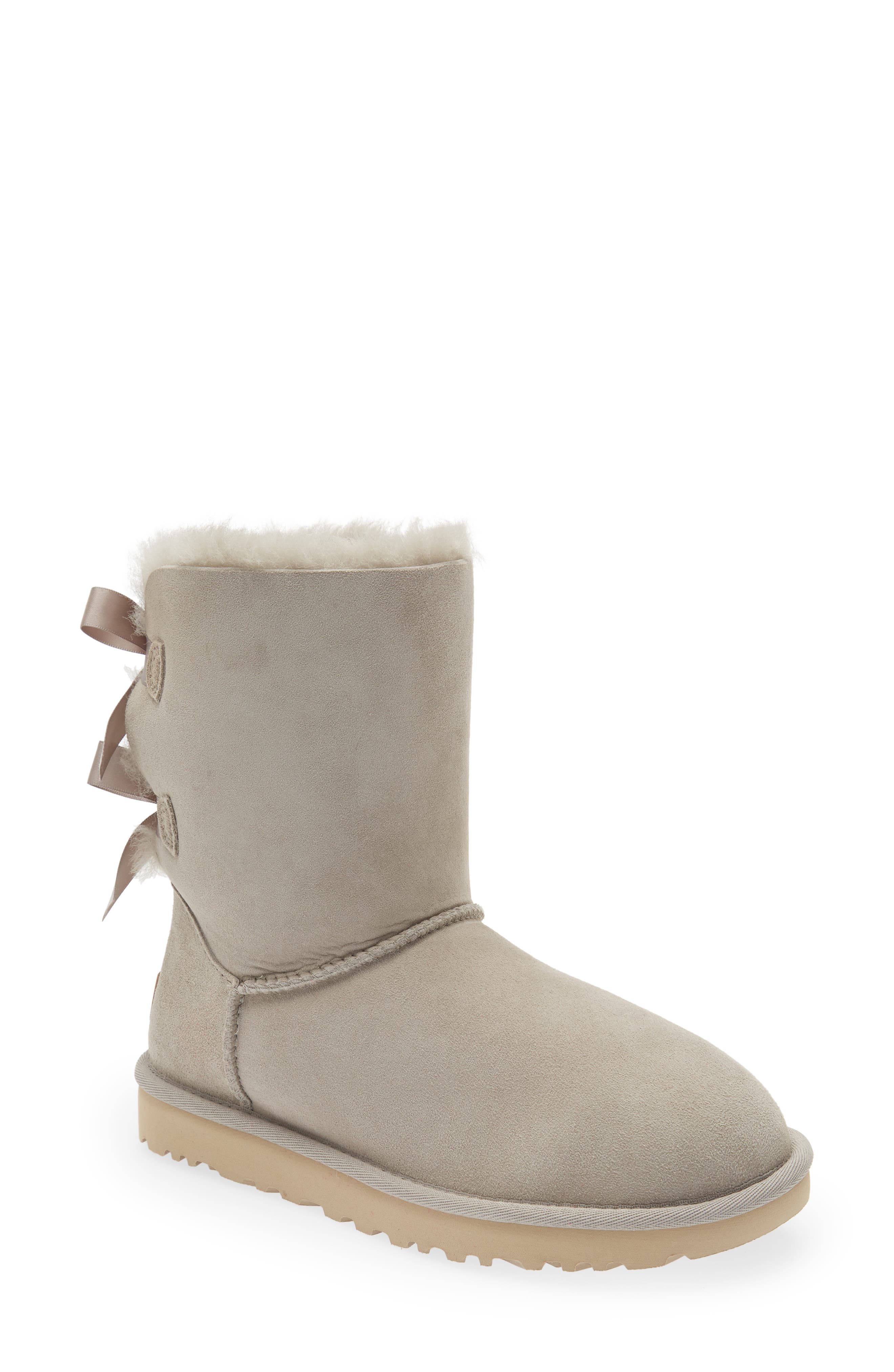ugg bailey button size 6