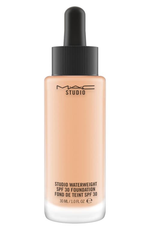 MAC Cosmetics Studio Waterweight SPF 30 Liquid Foundation in Nw 22 