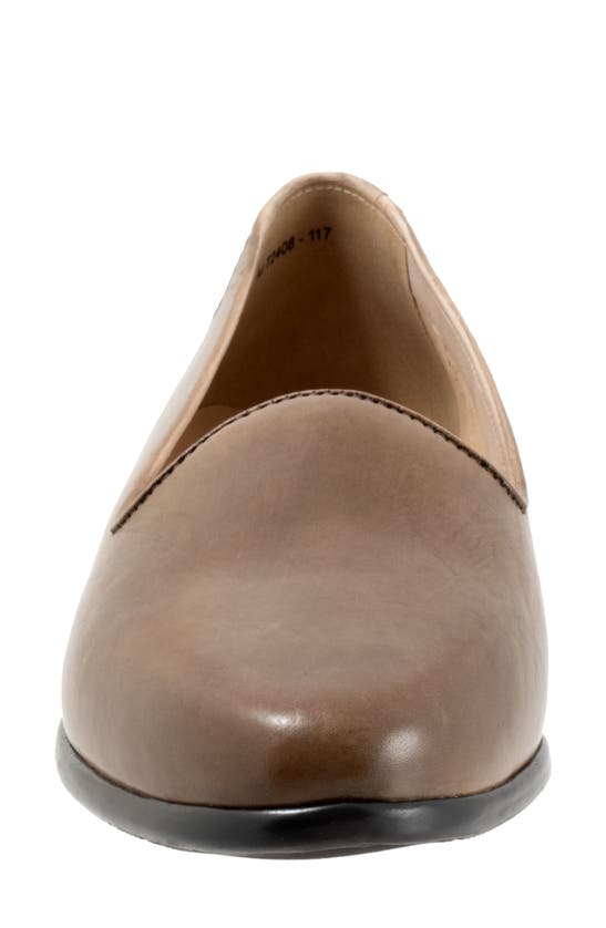 Trotters Liz Lux Flat In Taupe