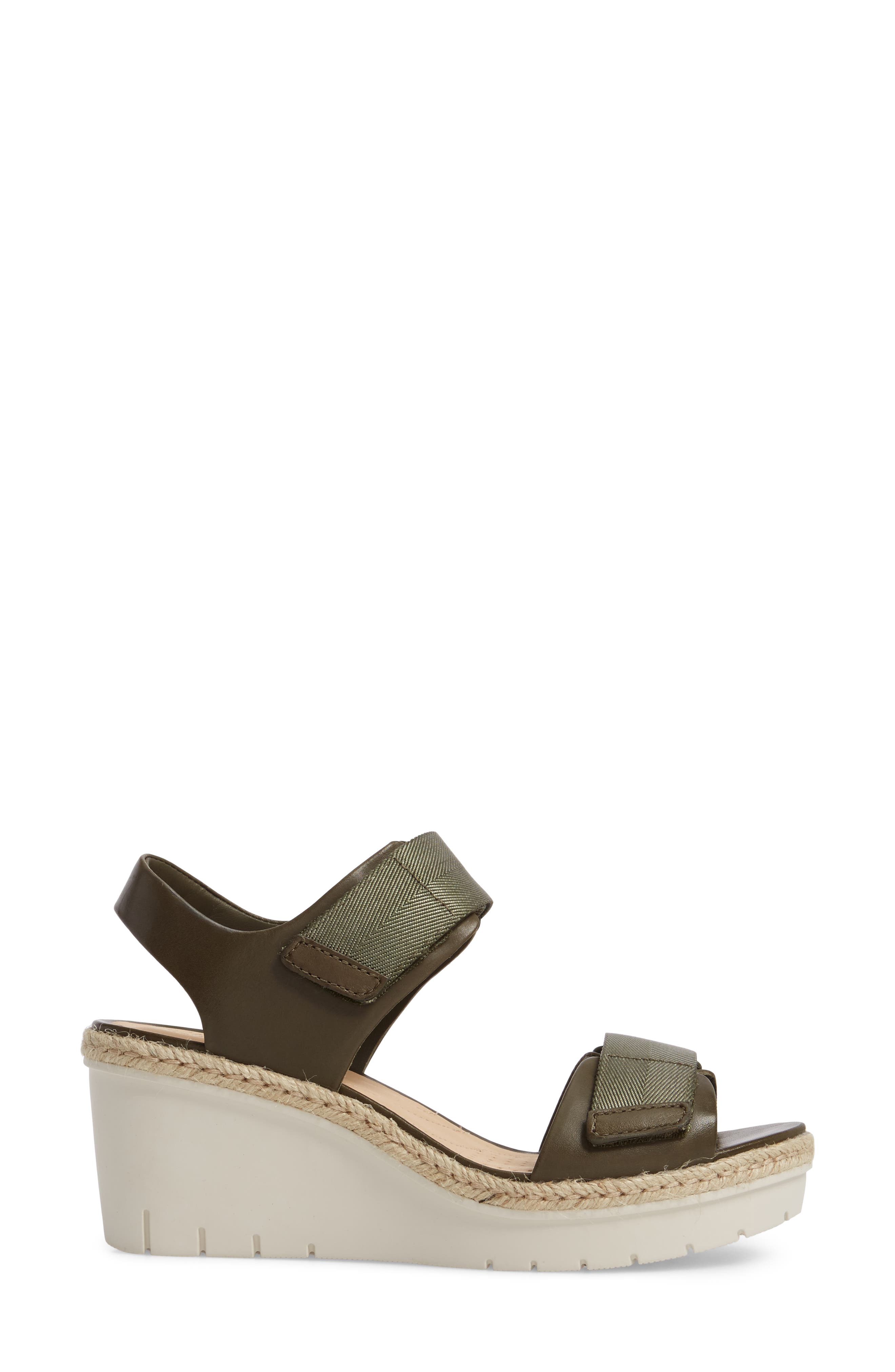 clarks palm shine wedge sandal