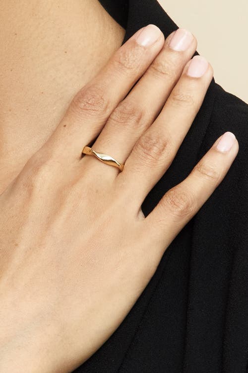 Oradina 14k Yellow Gold Easy Twist Ring In Yellow Gold