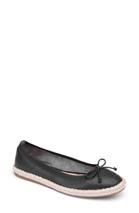 Black me too store flats