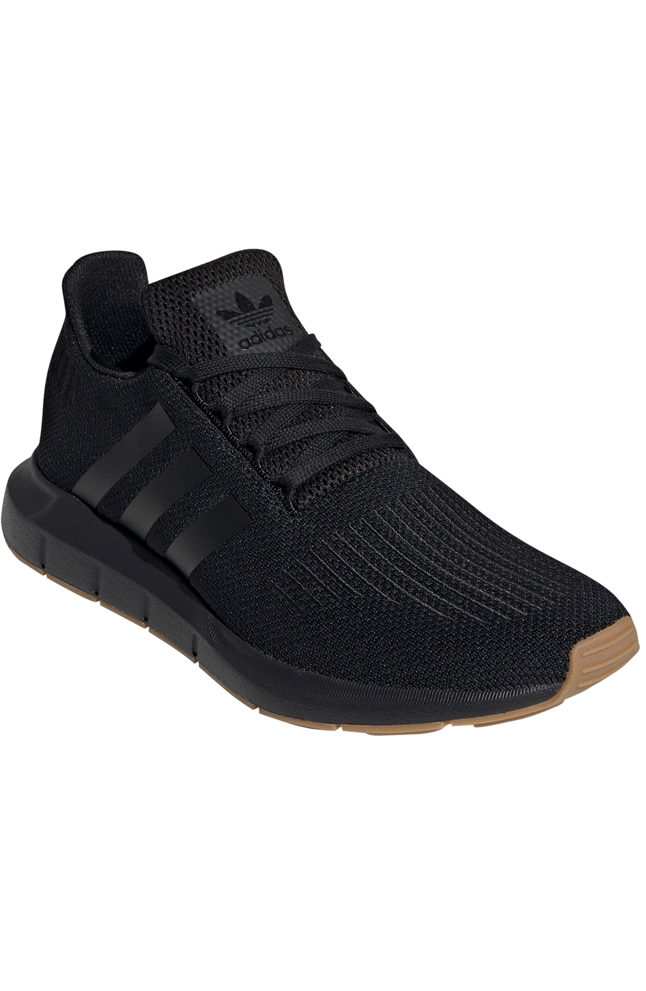 mens adidas sneakers black