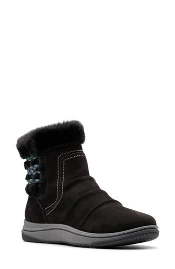 Clarks ® Breeze Cozy Faux Fur Lined Boot In Black