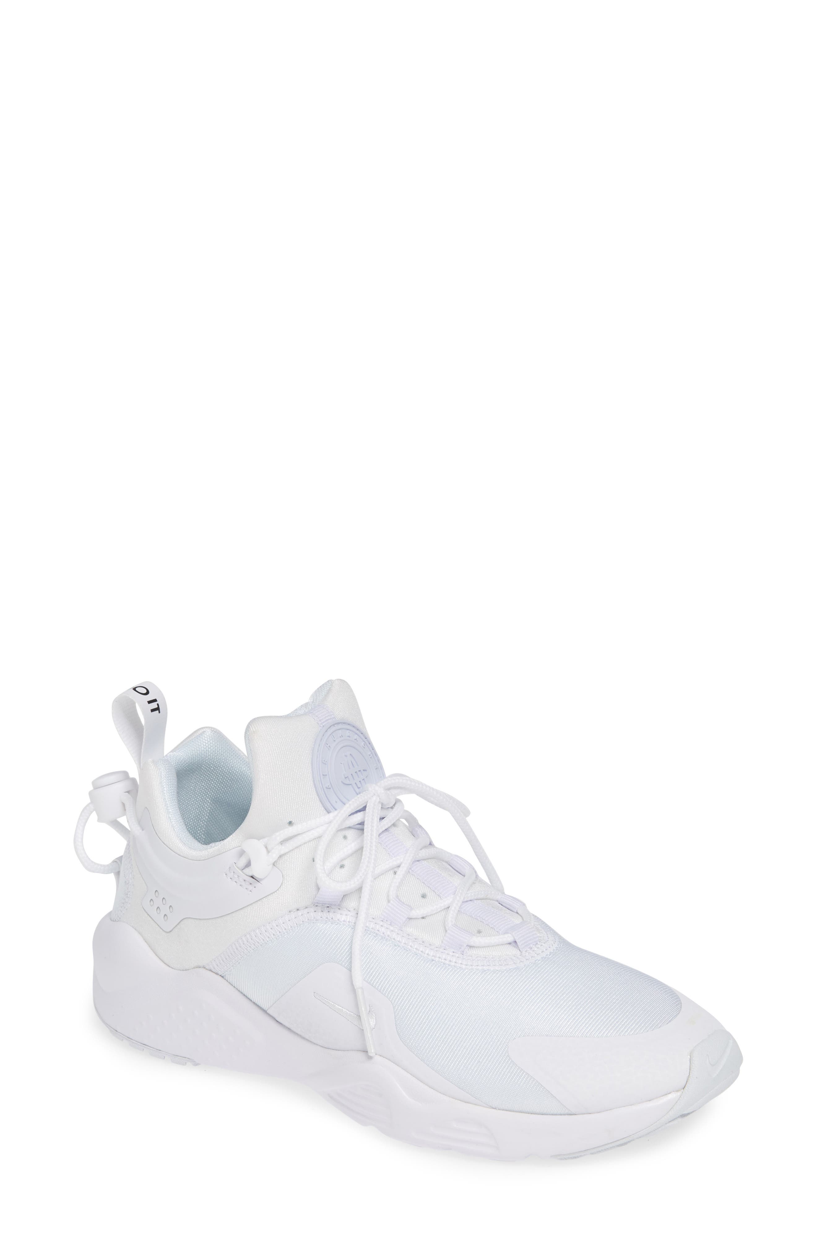 Nike Air Huarache City Move Sneaker