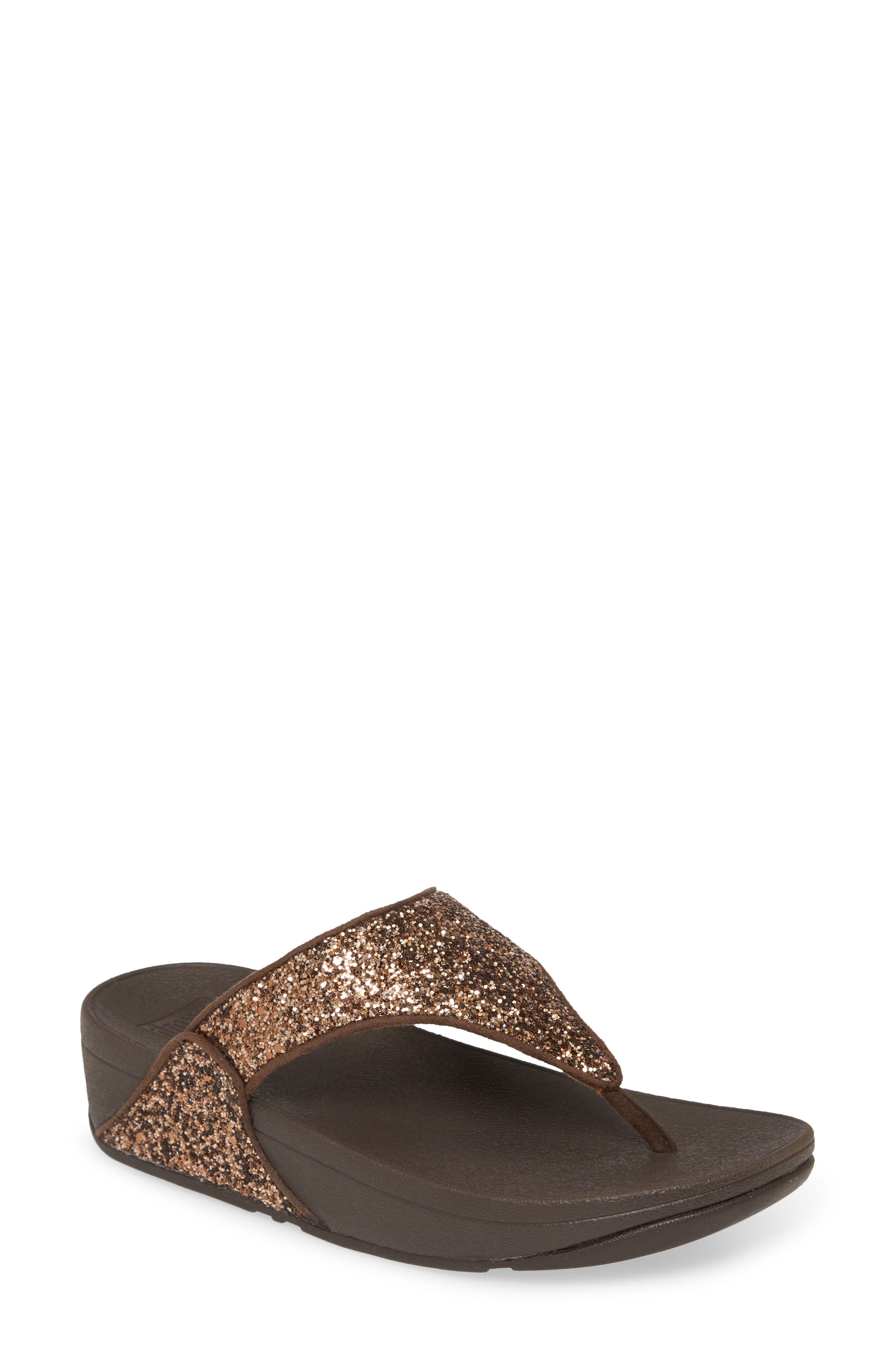 Fitflop Lulu Glitter Thong Toe Wedge Sandal In Chocolate Metallic