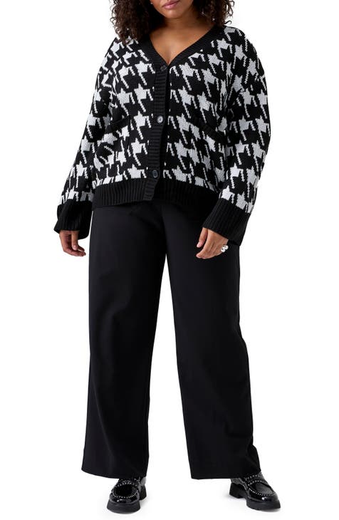 Warms My Heart Houndstooth Cardigan (Plus)