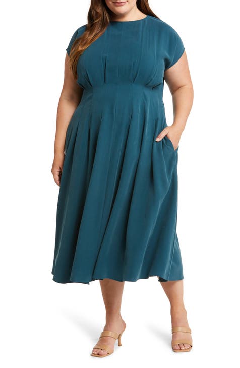 The Best Places to Shop for Plus-Size Work Clothes 