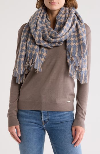 Nordstrom Rack Houndstooth Fringe Scarf In Blue Combo
