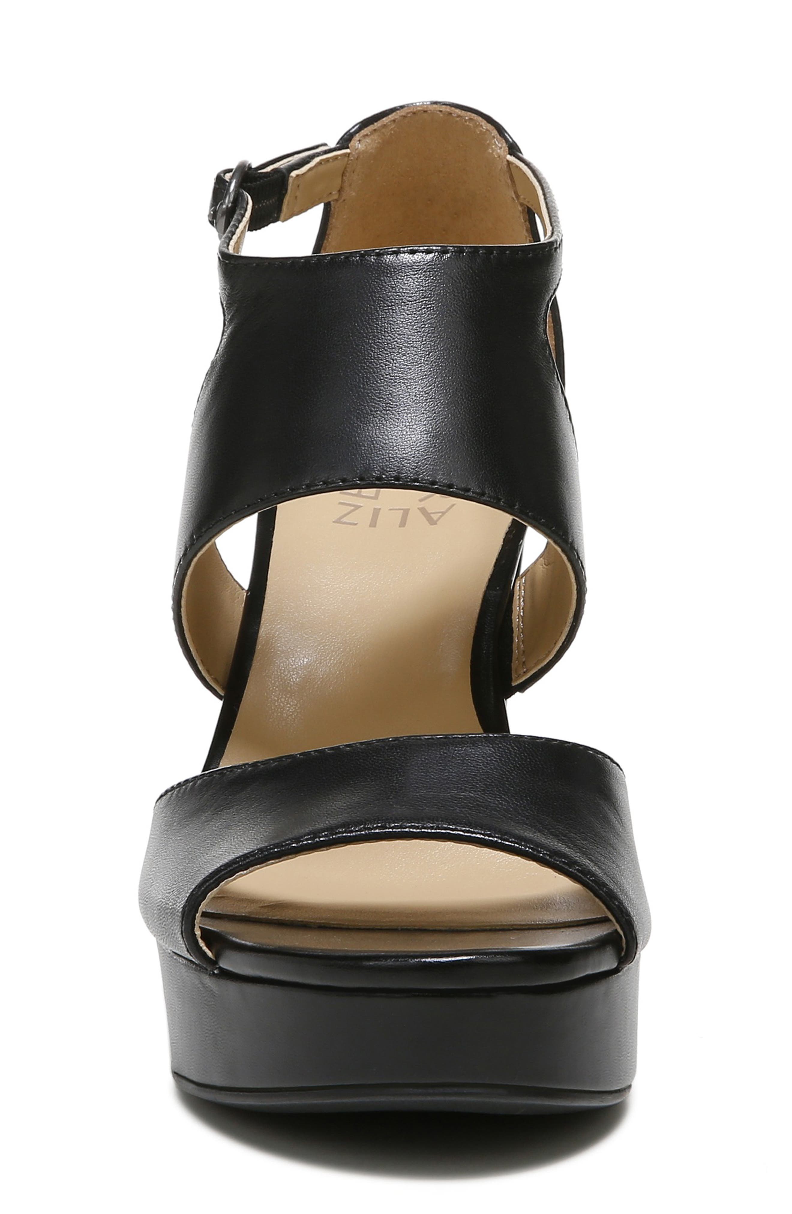 naturalizer platform sandals