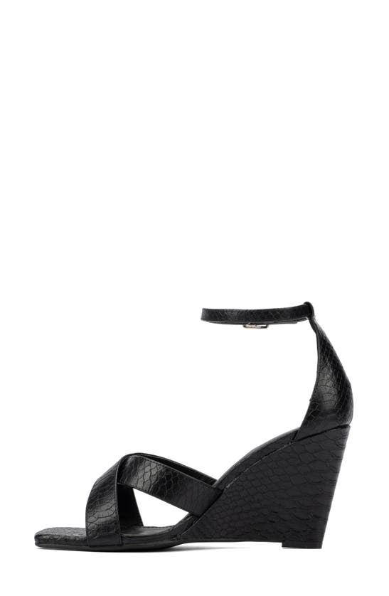 Fashion To Figure Marcie Snake Embossed Wedge Sandal In Black