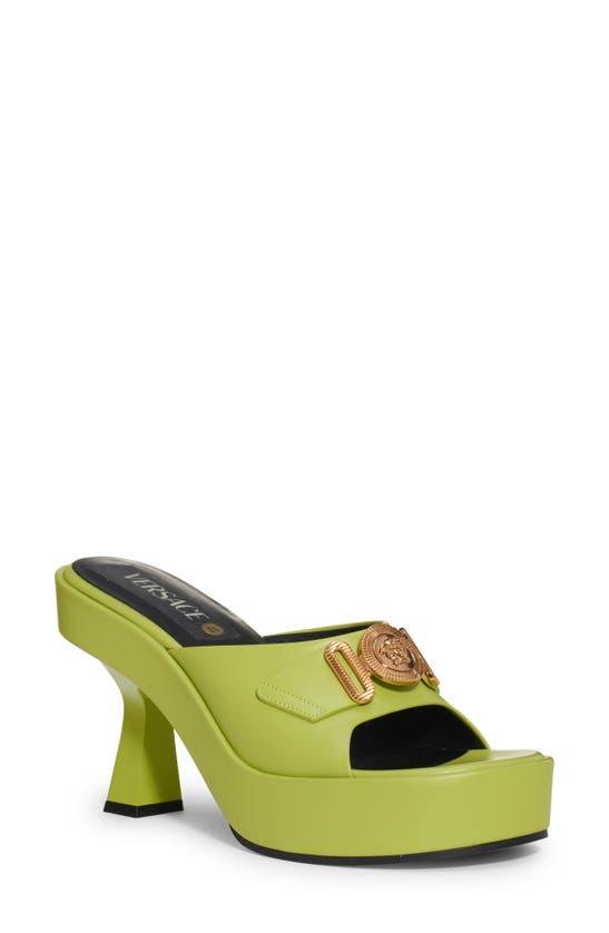 Versace First Line Medusa Biggie Platform Slide Sandal In 1gb0v Citron-versace Gold