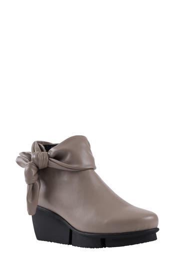 Good Choice New York Lavan Wedge Knot Bootie In Taupe