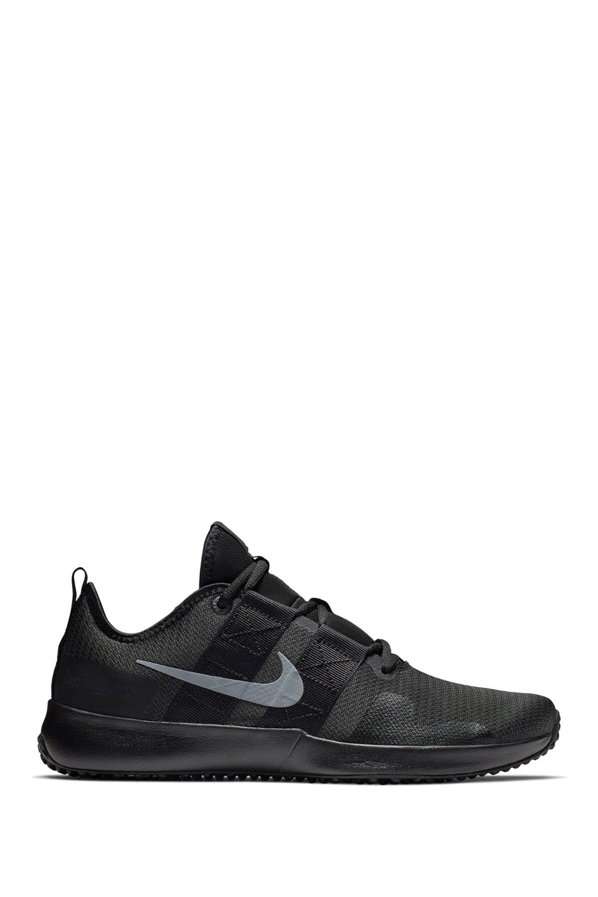 nike varsity compete 2 trainer