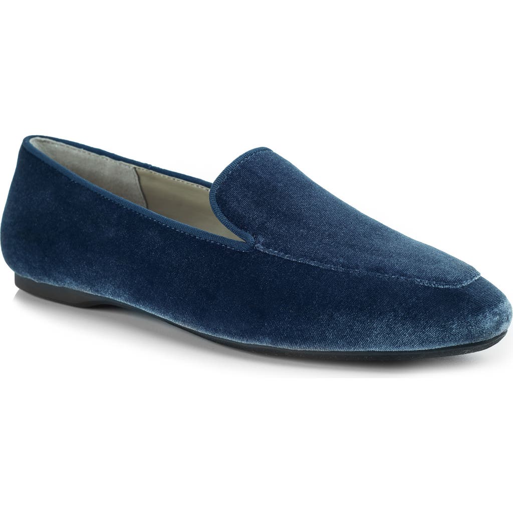 Me Too Pace Loafer In Chambray
