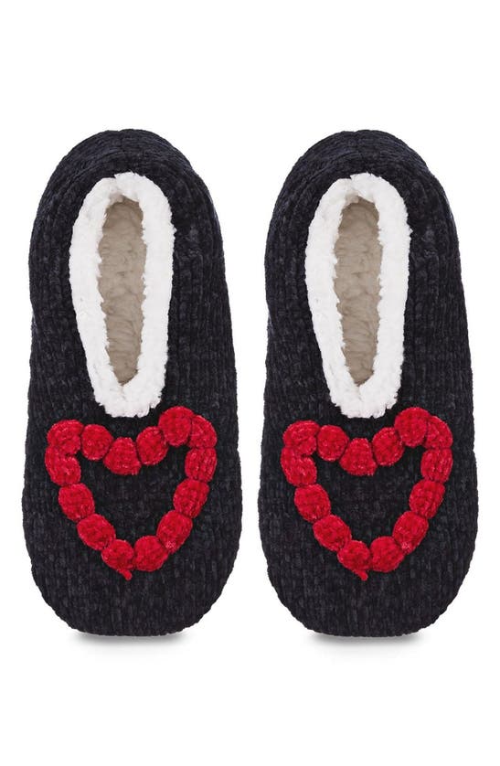 Memoi Cozy Heart Chenille Slipper Socks In Black